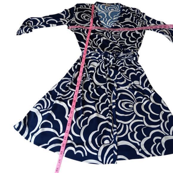 BANANA REPUBLIC True Wrap Dress Blue and White Floral‎ Size XS V-Neck Surplice - Picture 4 of 8